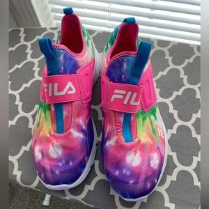 Brand new never worn FILA athletic shoes